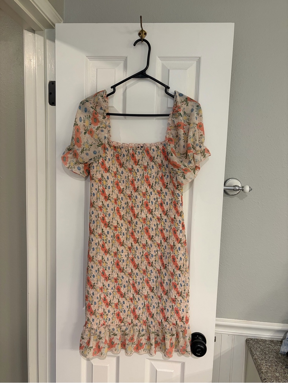 Lucy Paris Smocked Floral Mini Dress Puff Sleeve Cream Pink Medium